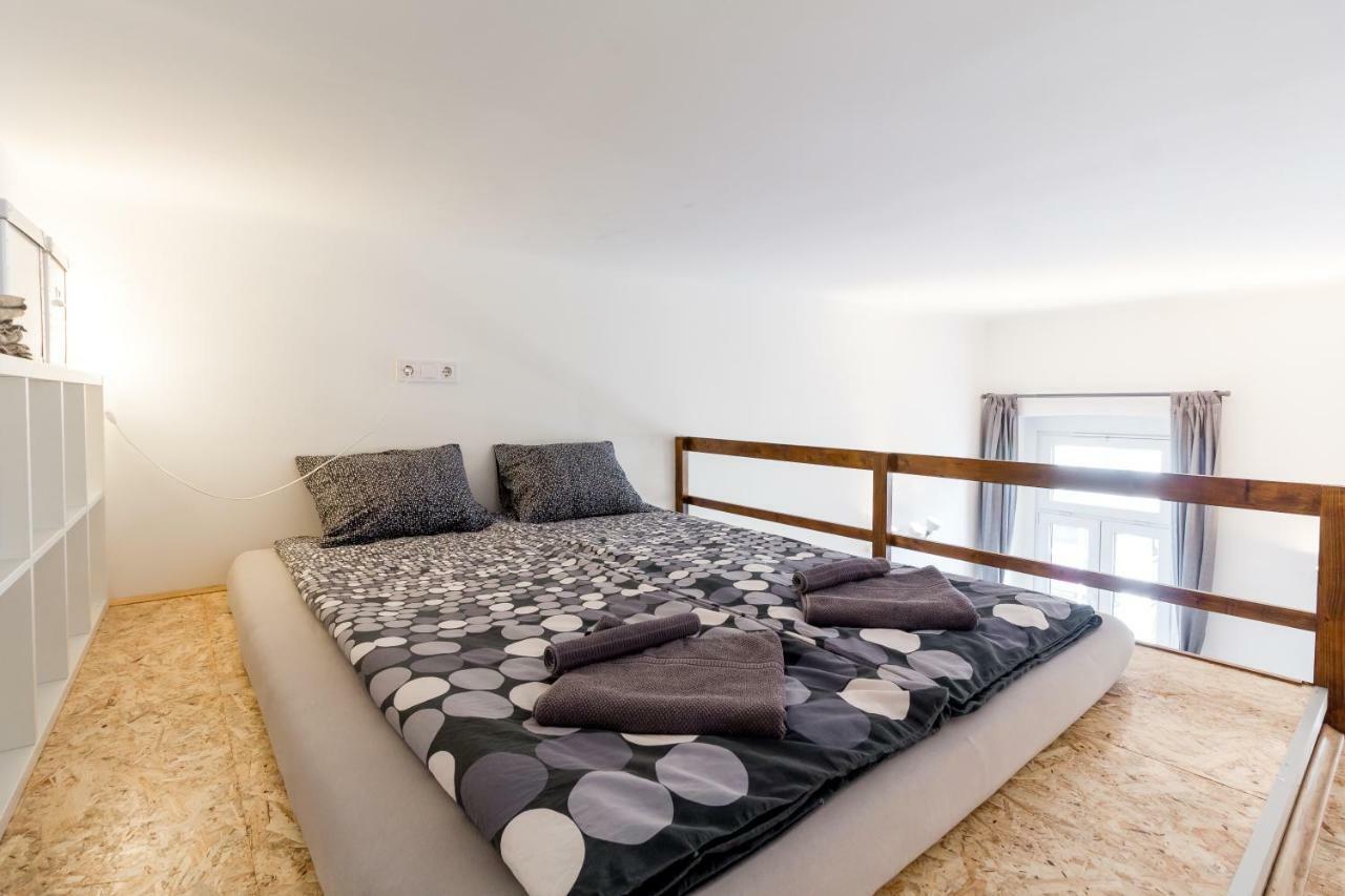 Flexible Selfcheckins 13 & 14 - Le Petit & Le Grand Zagreb - Centre - New - Apartments Repinc Kültér fotó