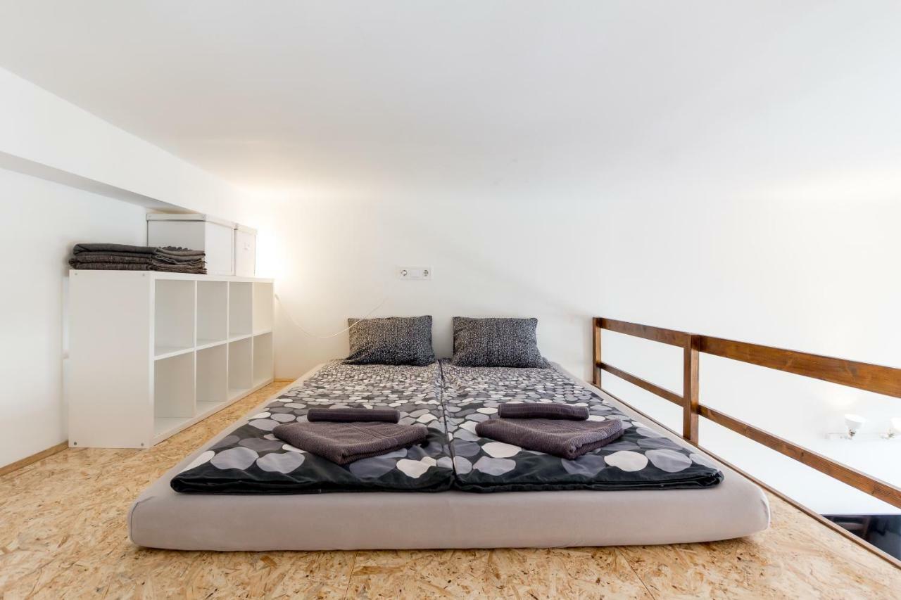 Flexible Selfcheckins 13 & 14 - Le Petit & Le Grand Zagreb - Centre - New - Apartments Repinc Kültér fotó